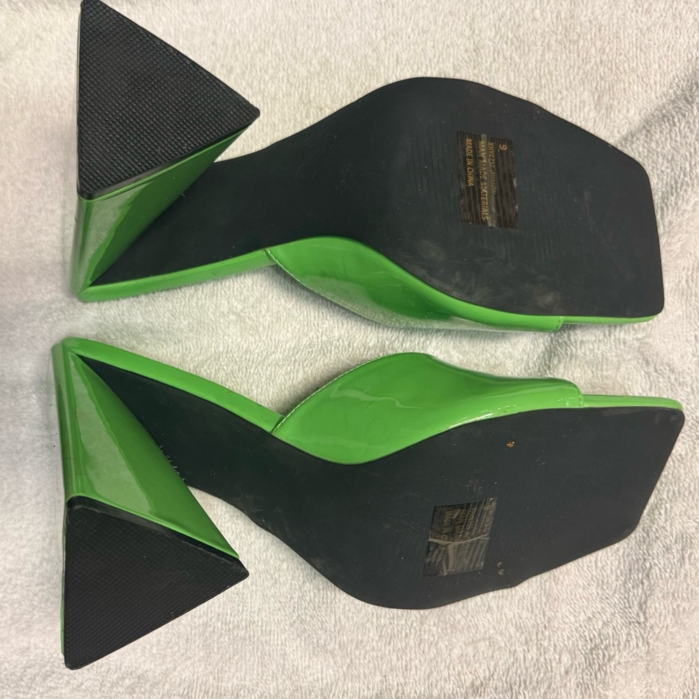 Lemonade Vibrant Green Patent Triangle Heeled Sandals - Sz 9 - Picture 4 of 6